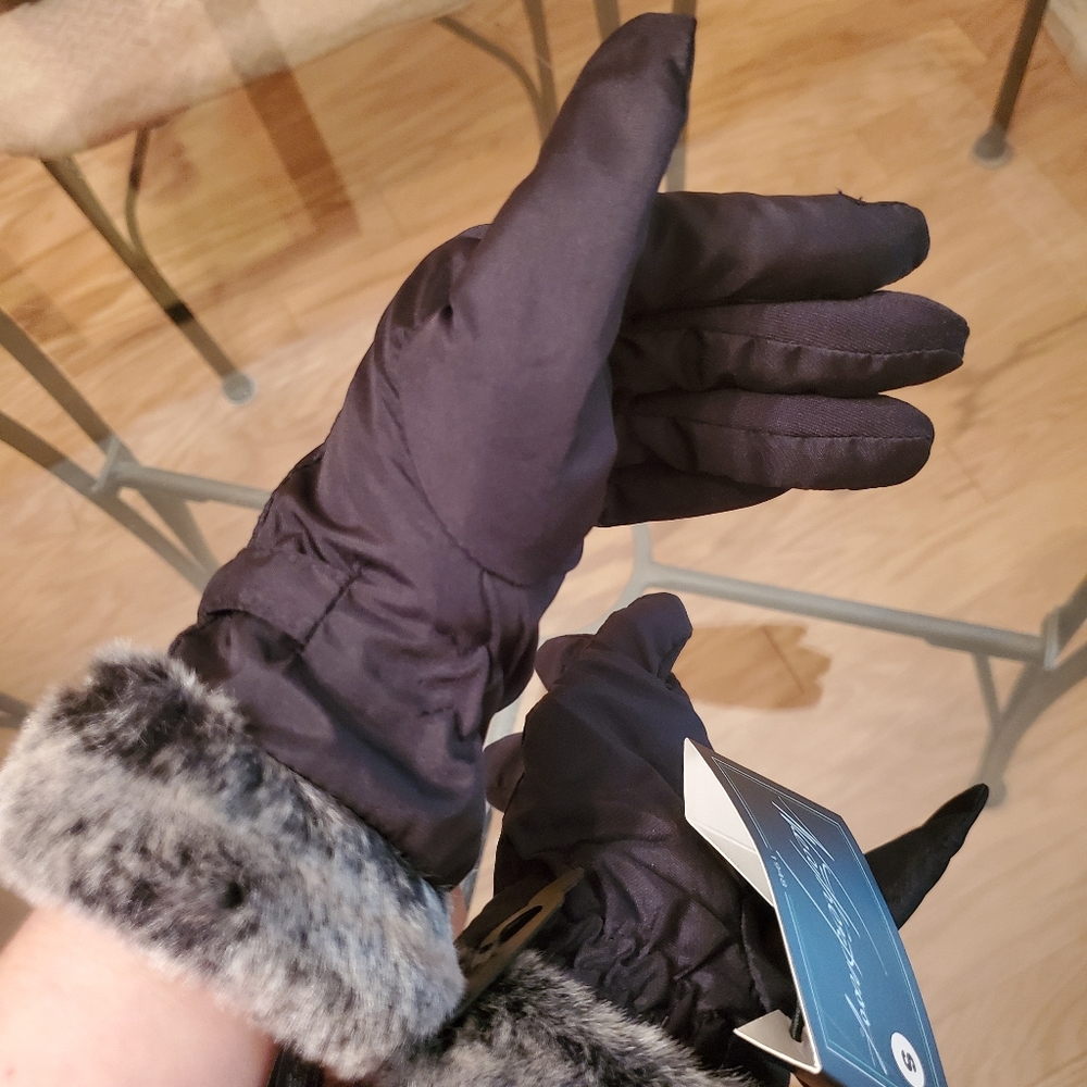 Weatherproof gloves